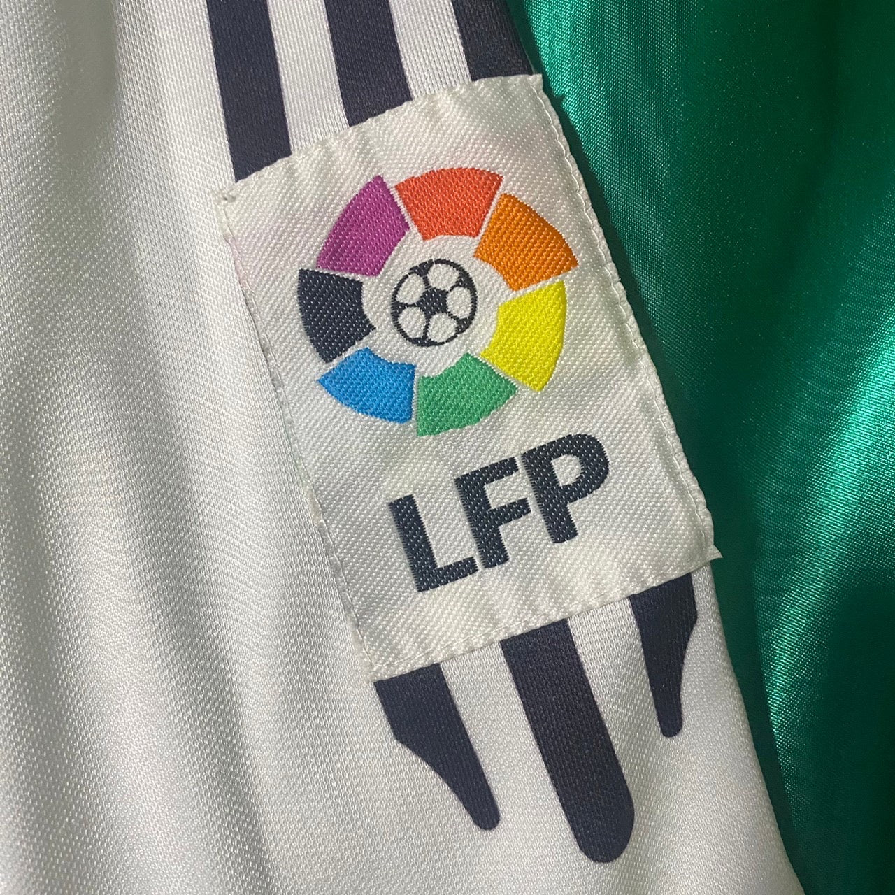 Real Madrid レアルマドリード サッカーシャツ ユニフォーム 白