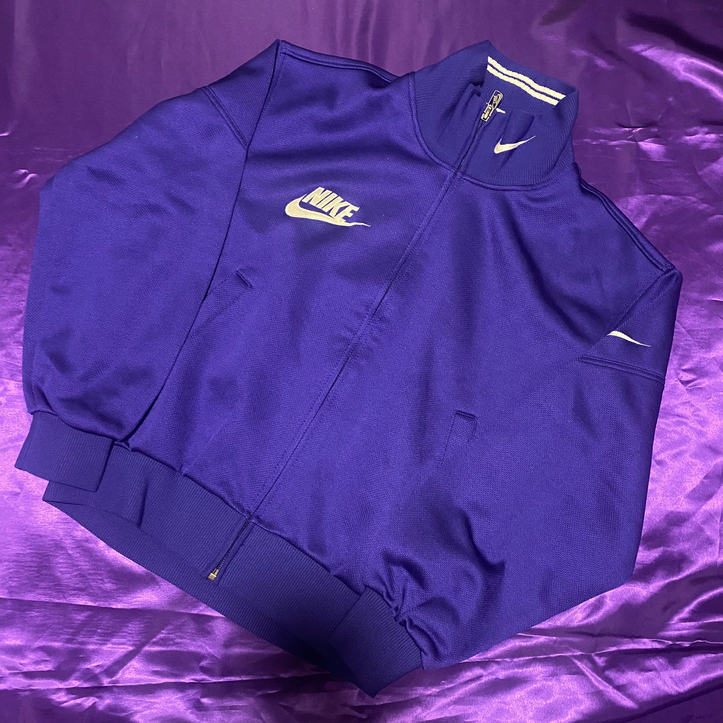 NIKE 90s Track Jacket