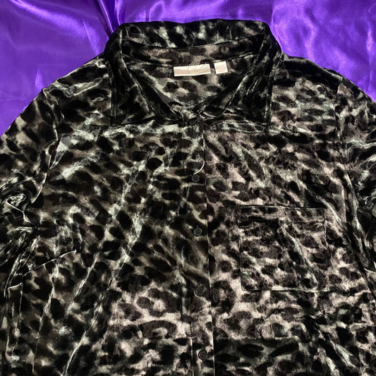 animal pattern L/S shirt